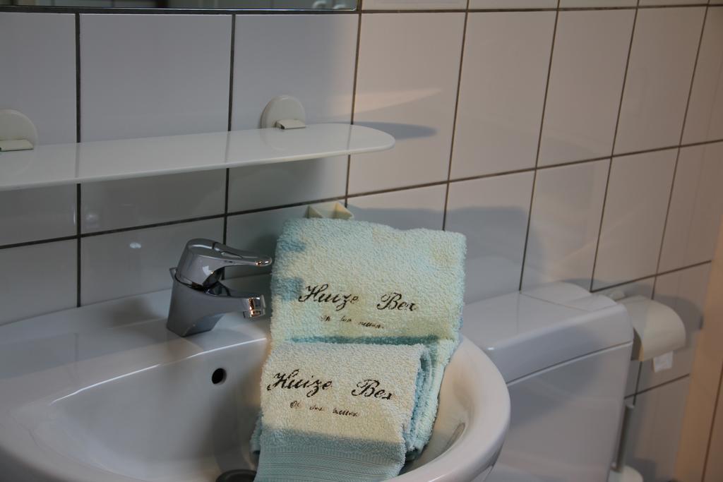 B&B Huize Bex NeerNeerpelt Camera foto